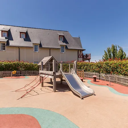 Pierre & Premium & Houlgate