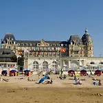 Lägenhetshotell Pierre & Premium & Houlgate