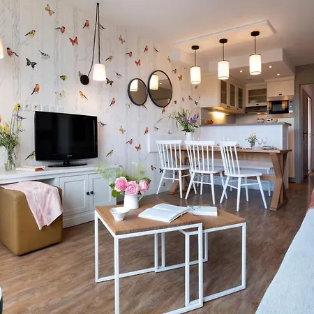 Pierre & Premium & 4*