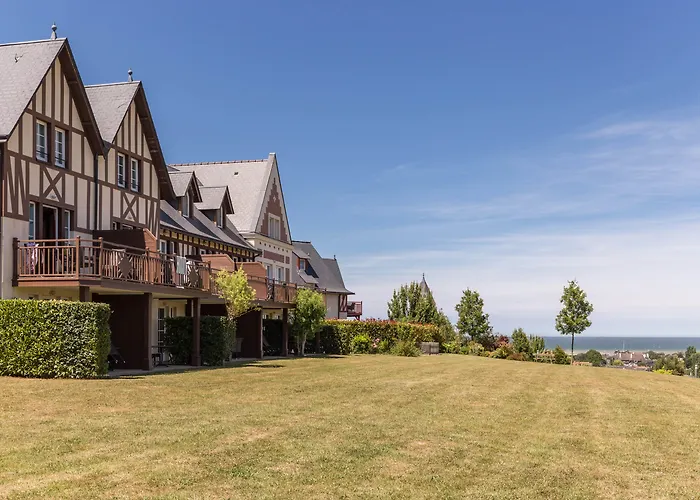 Pierre & Premium & Апарт-отель Ульгат