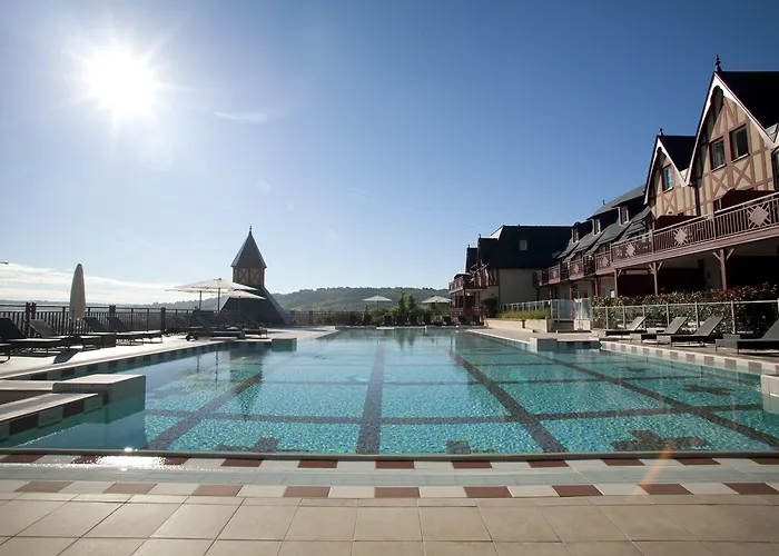 ピエール ＆ バカンス プレミアム レジデンス ＆ スパ ホールゲート 4* ウルガット