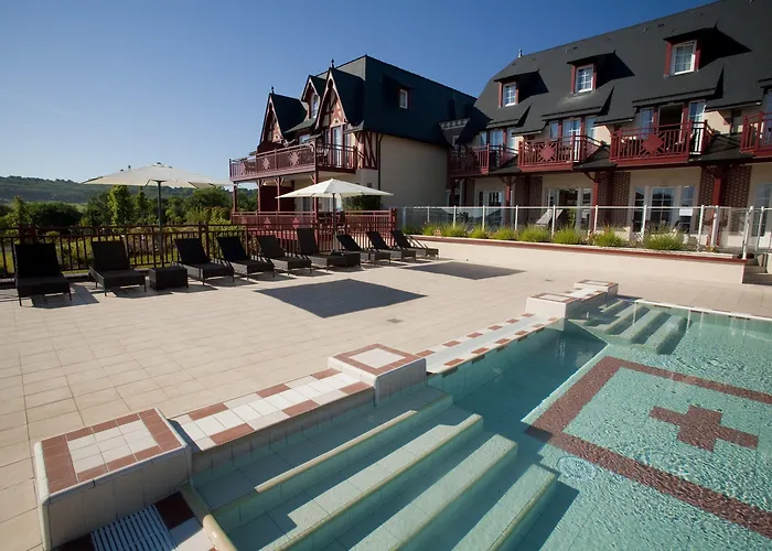 ピエール ＆ バカンス プレミアム レジデンス ＆ スパ ホールゲート アパートホテル 4*