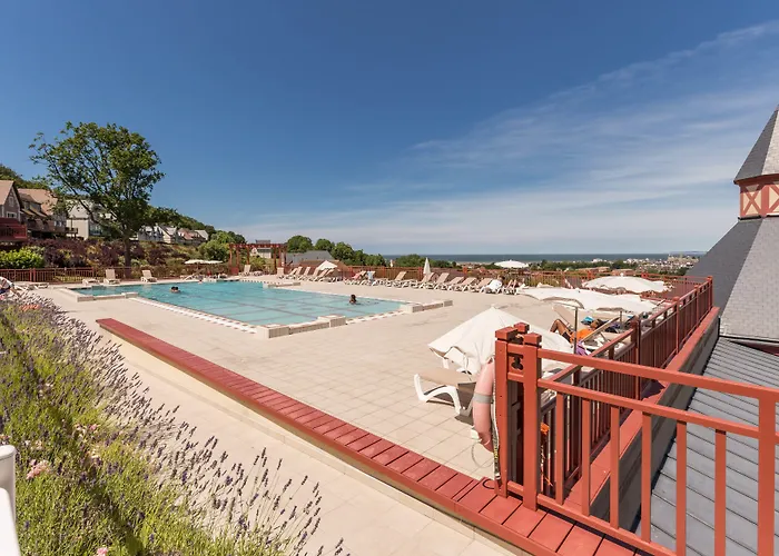 Pierre & Premium & Апарт-отель