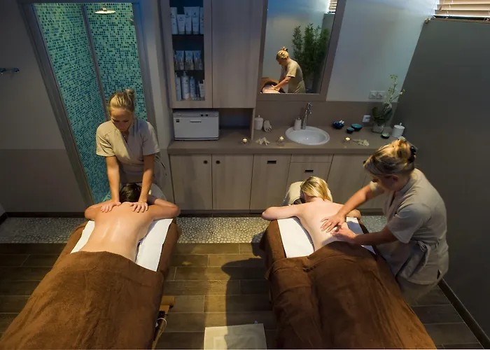 Pierre & Premium & 4*