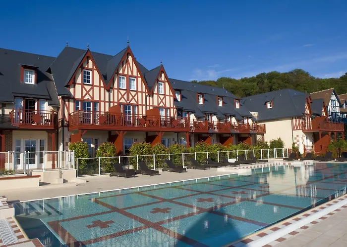 ピエール ＆ バカンス プレミアム レジデンス ＆ スパ ホールゲート アパートホテル 4*