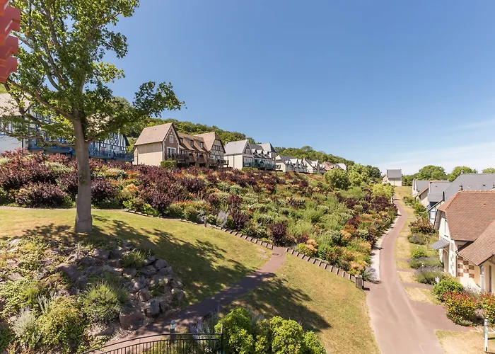 Апарт-отель Pierre & Premium &