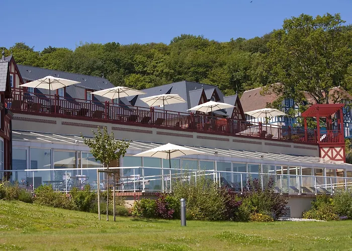 ピエール ＆ バカンス プレミアム レジデンス ＆ スパ ホールゲート ウルガット