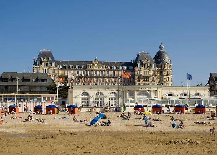 Апарт-отель Pierre & Premium & Ульгат