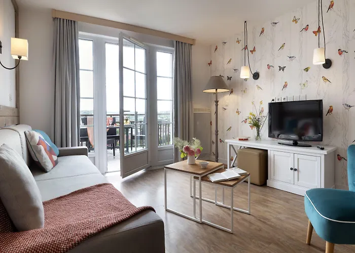 Pierre & Premium & Апарт-отель Ульгат