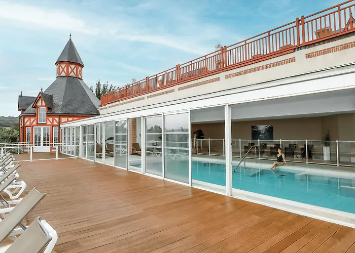 ピエール ＆ バカンス プレミアム レジデンス ＆ スパ ホールゲート 4* ウルガット